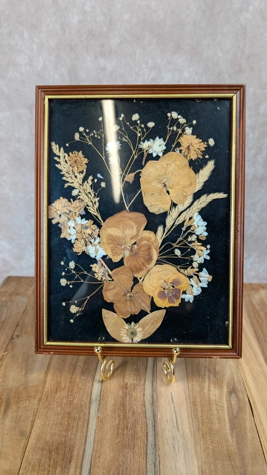 Cadre vintage fleurs séchées sous verre